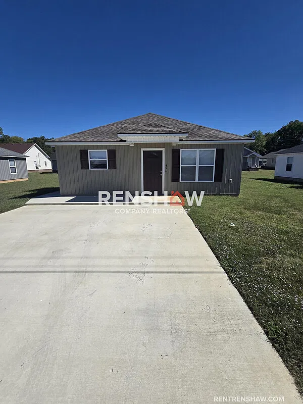 3 bed, 2.0 bath, 1176 sqft, $1,300 — Photo 1