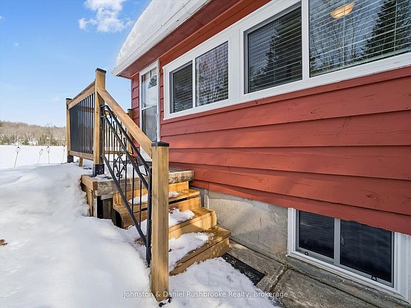 4th image of 1020 Gordonier Lake Rd