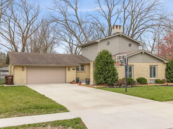 716 Tanglewood Ln, Frankfort, IL 60423