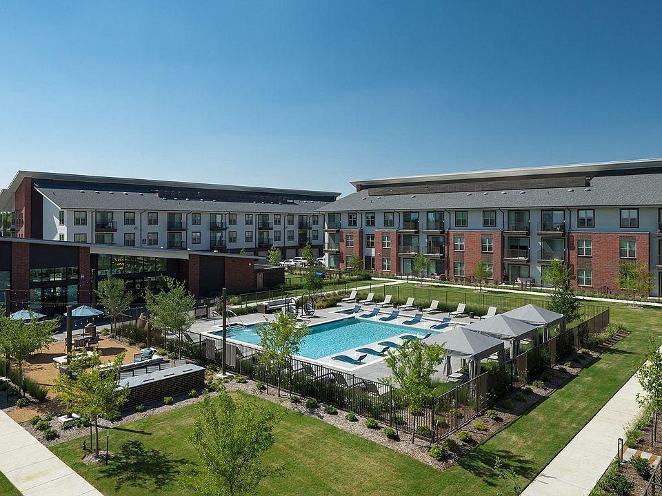 Resort-style Pool with Cabanas