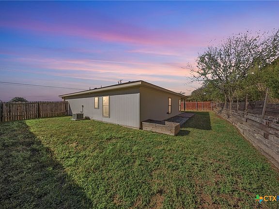 4th image of 2108 Cline Dr
