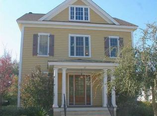 27 Perseverance St, Mount Pleasant, SC 29464