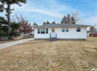 4320 16th Ave, Moline, IL 61265