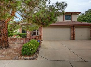 6626 W Gelding Dr, Glendale, AZ 85306