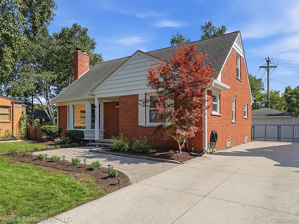 1327 Alicia Ct, photo 28