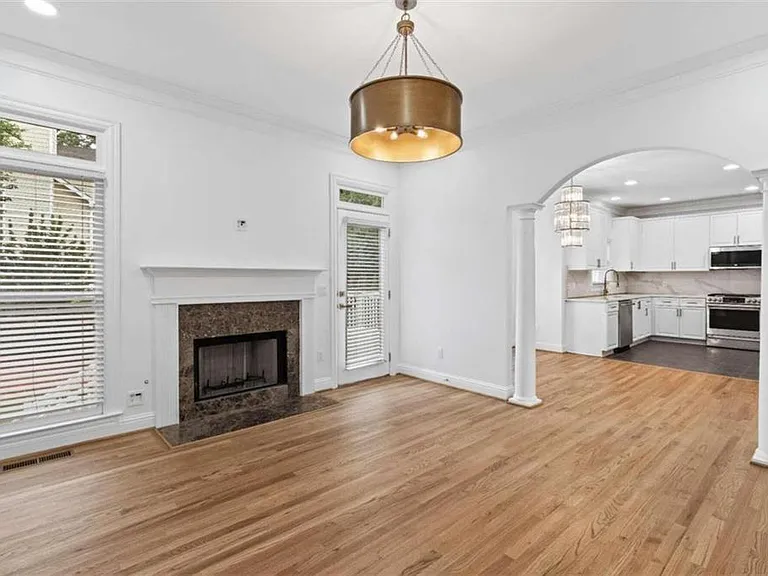 1711 Summit Glen Ln — Photo 10