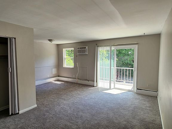 4th image of 2332 Iroll Ave APT 4