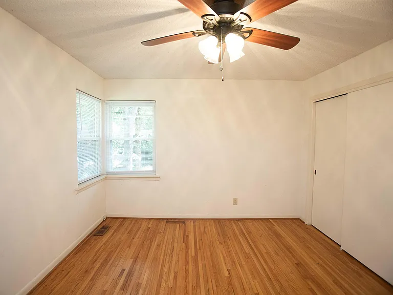 5010 Glenmere Rd — Photo 17