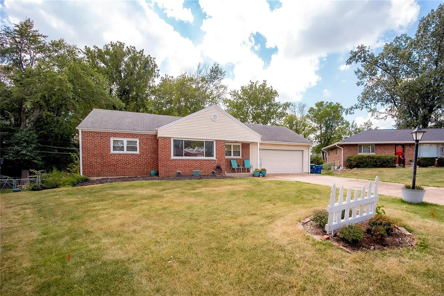 9558 Anchorage Ln photo 1