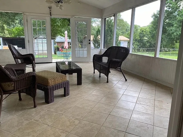 5375 Macy Grove Road - 1 — Photo 3