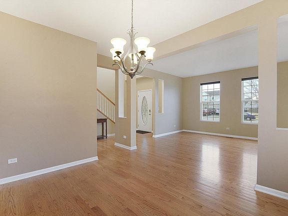 4th image of 3820 Saratoga Dr