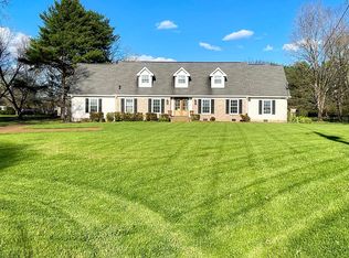 102 Iroquois Ct, Hendersonville, TN 37075