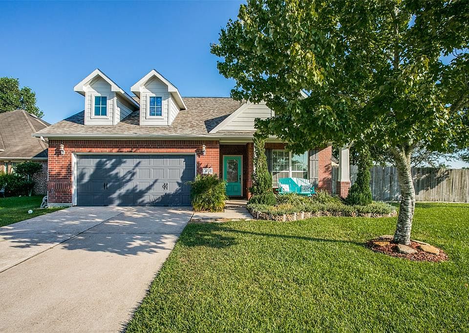 1st image of 1051 Luke Dr