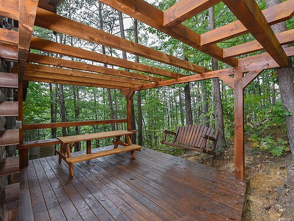 3rd image of 2527 Raccoon Hollow Way