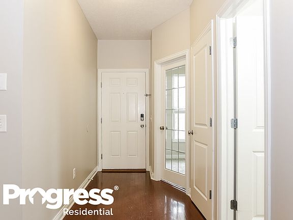 5th image of 2702 Patenson Dr