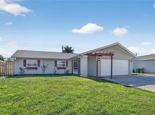 1336 Lake Shore DR, NAPLES, FL 34103