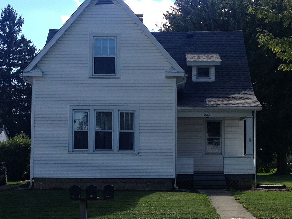 1st image of 225 E Main St