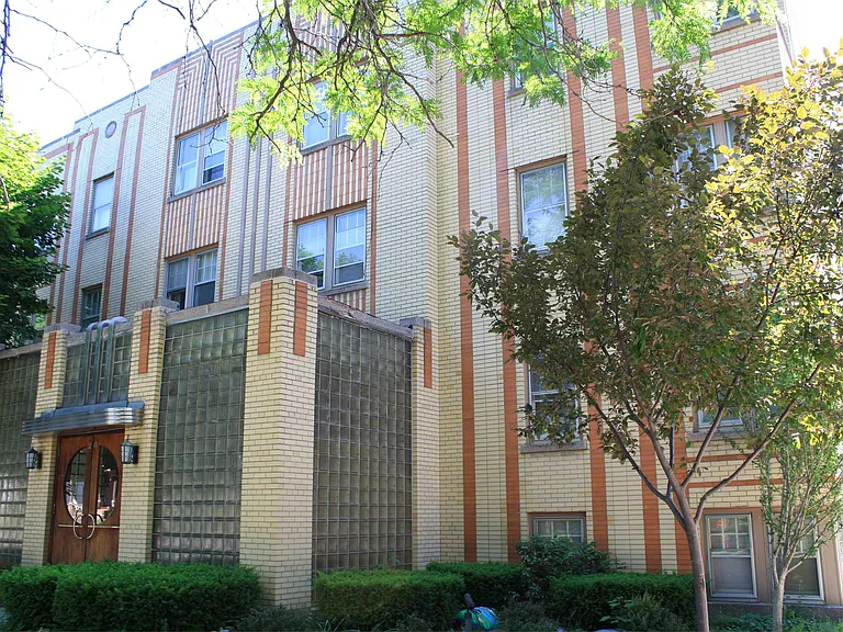 24 N Goodman St — Photo 9