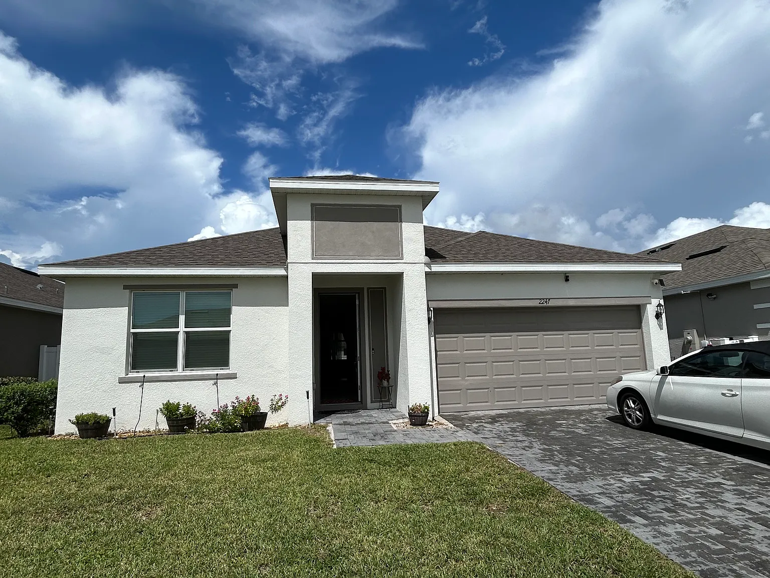 3 bed, 1671 sqft, $2,000 — Photo 2