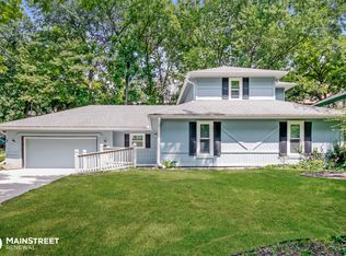 7731 Darnell St, Lenexa, KS 66216