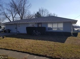 1335 N Haynes Ave, Centerville, IA 52544
