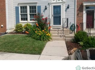 7818 Lambkin Ct, Lorton, VA 22079