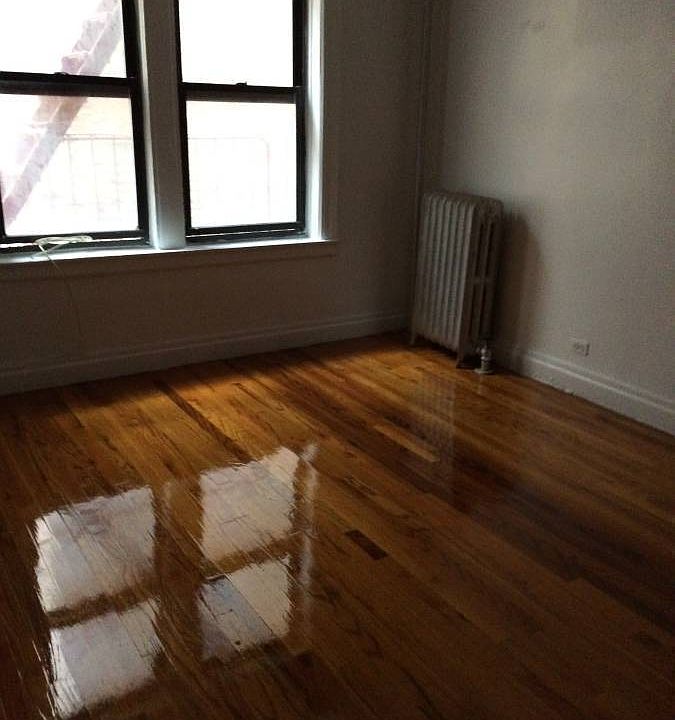 2nd image of 1522 Beach Ave APT 3