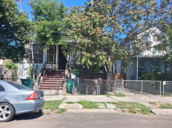 727 E Lindsay St, Stockton, CA 95202