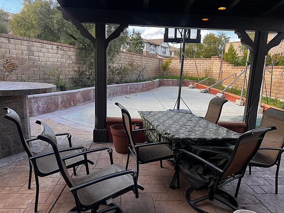 2nd image of 24367 La Montura Dr