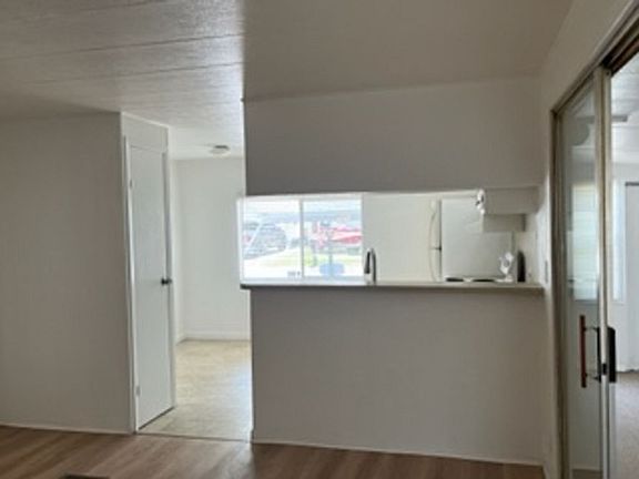 4th image of 150 W Gate Dr