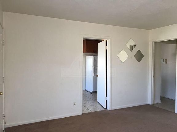 4th image of 802 Jefferis Ave