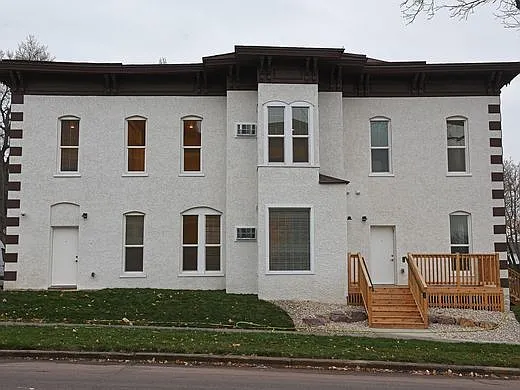 201 N. Spring Ave. — Photo 3