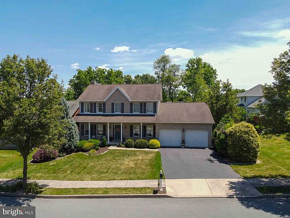 2nd image of 5 Midland Dr