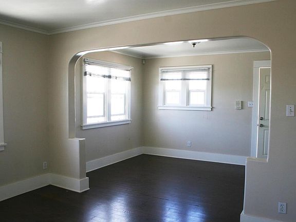 5th image of 3908 Arlington Ave