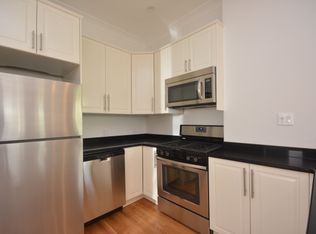 2020 W Cullom Ave, Chicago, IL 60618