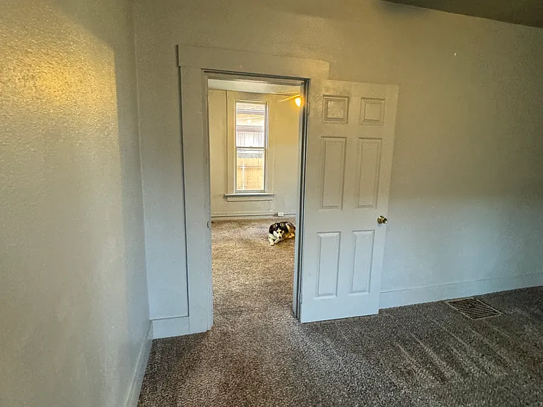 1820 Saint Clair Ave #A — Photo 14