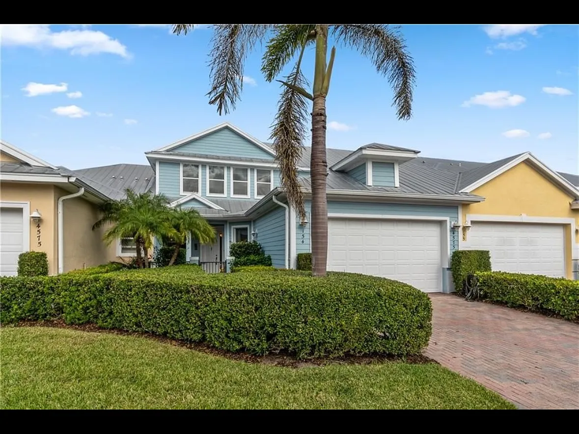 3 bed, 3.5 bath, 2554 sqft, $3,500 — Photo 1