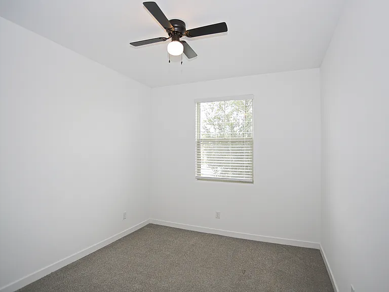 2250 E Kelly Dr — Photo 6