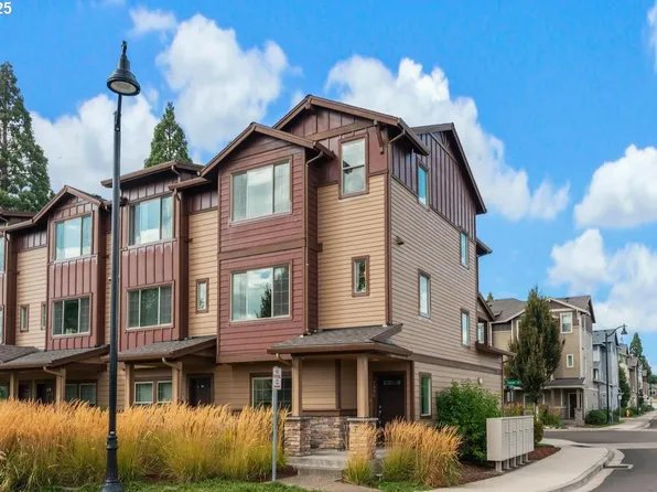 7996 NE Heiser St, Hillsboro, OR 97006