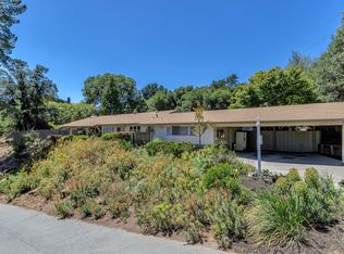 2 Cedar Ln, Orinda, CA 94563