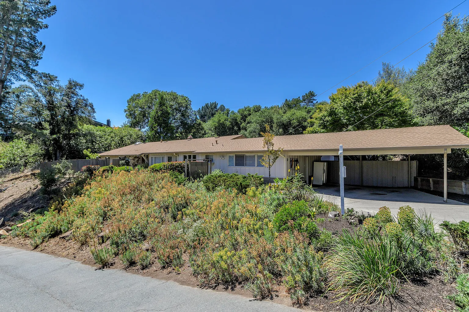 2 Cedar Ln photo 1