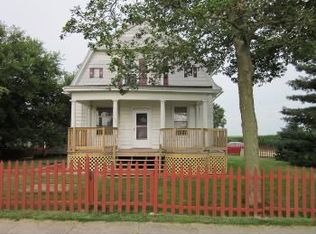 407 S Main St, Arrowsmith, IL 61722