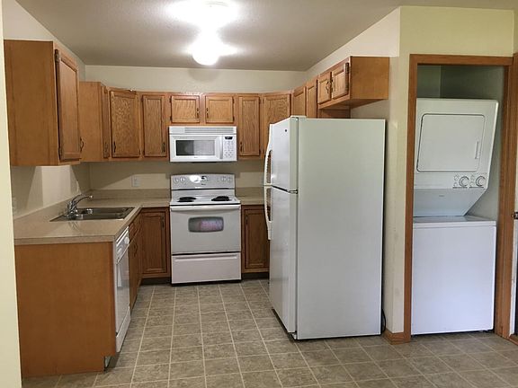 Kitchen/Laundry