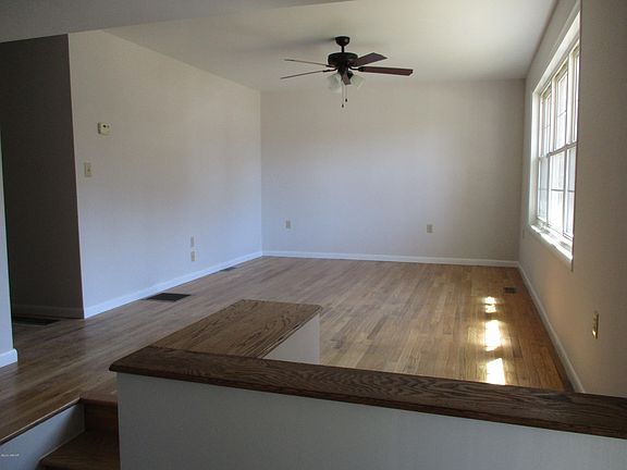 4th image of 721 Howard St
