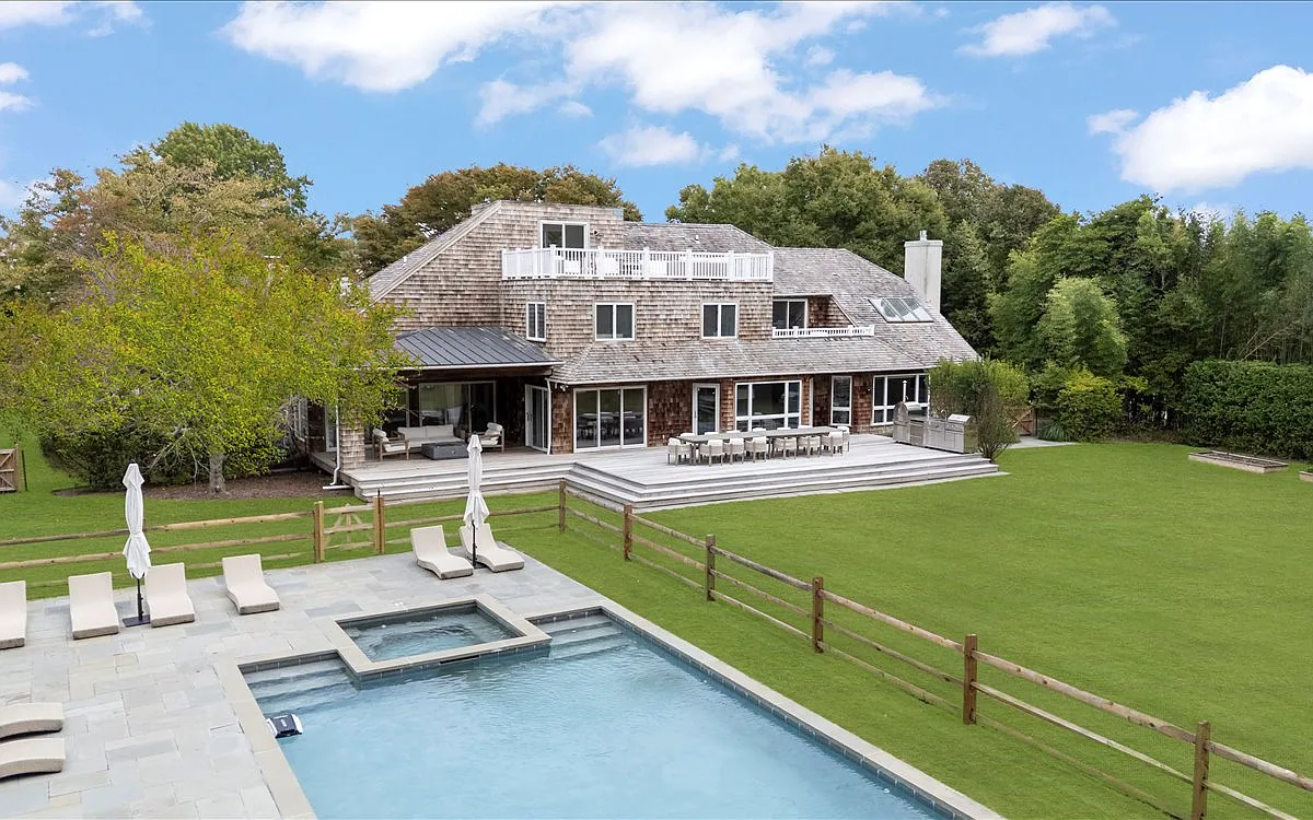 New South Of Highway Water Mill Retreat (Us Open Opportunity) — Photo 3