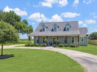 1170 Woody Ln, Sealy, TX 77474