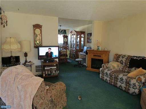 5th image of 6245 Montague St