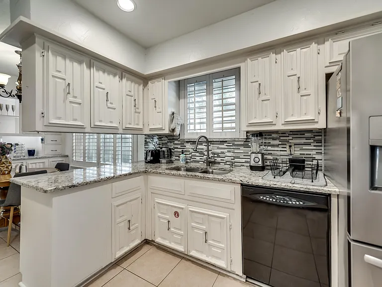16095 Longvista Dr — Photo 17