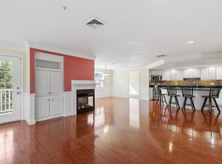 5 Mission Rd UNIT 203, North Chelmsford, MA 01863