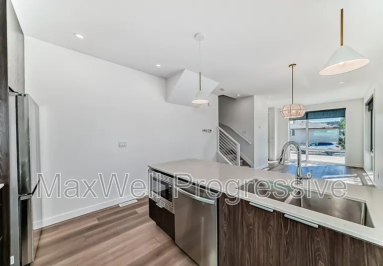 7724 105th Ave NW #MAIN — Photo 11